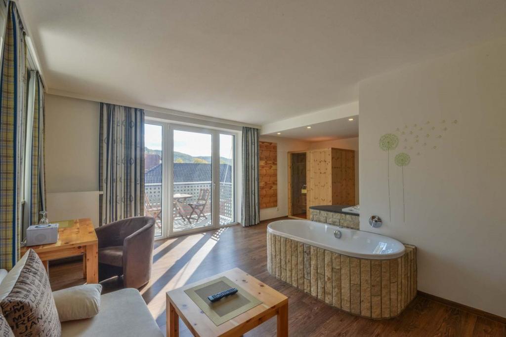 Hotel Gasthof Heckl Kinding Εξωτερικό φωτογραφία