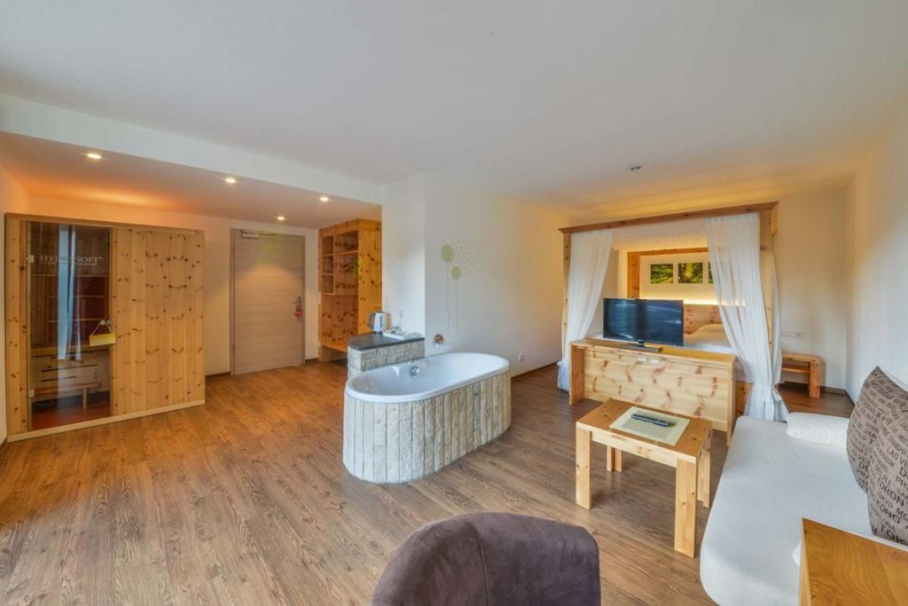Hotel Gasthof Heckl Kinding Εξωτερικό φωτογραφία
